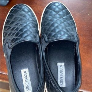 Steve Madden slip one